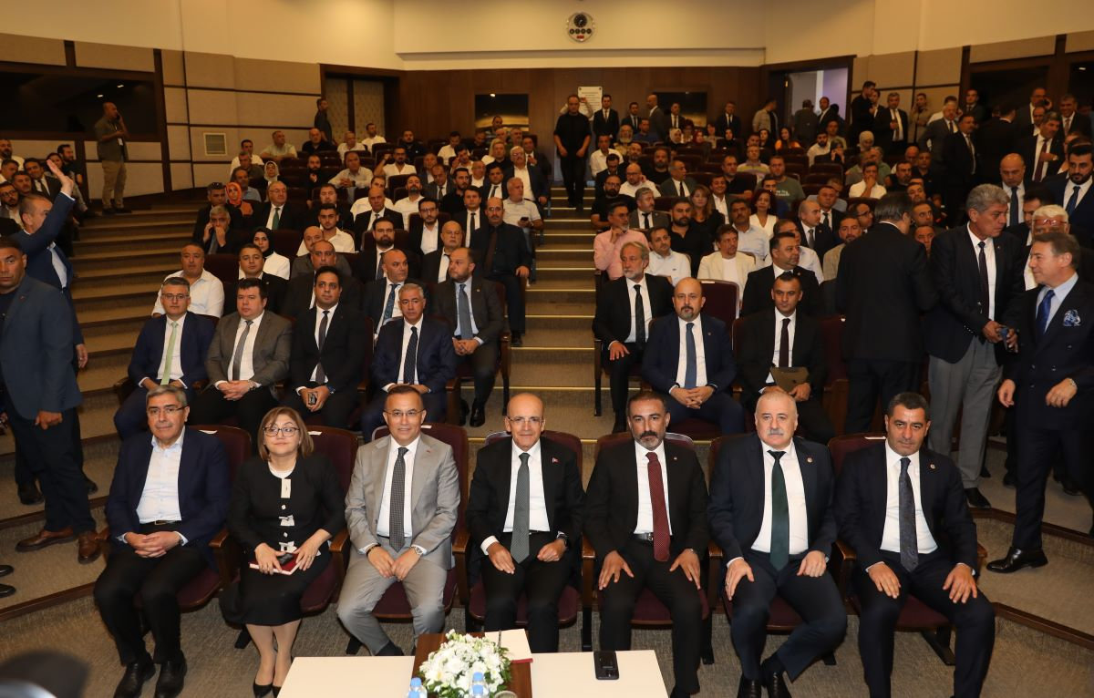 NTO MECLİS BAŞKANI BEKİR KARABACAK, GAZİANTEP İŞ DÜNYASI BULUŞMASINA KATILDI
