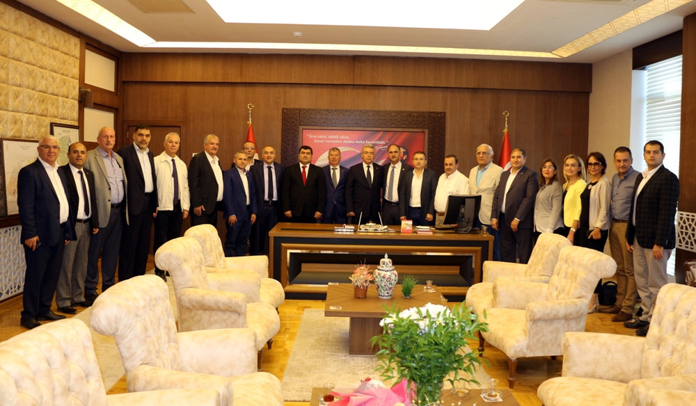 Kardeş Oda Menemen’den Nizip Kaymakamı Kemal Şahin’e Ziyaret
