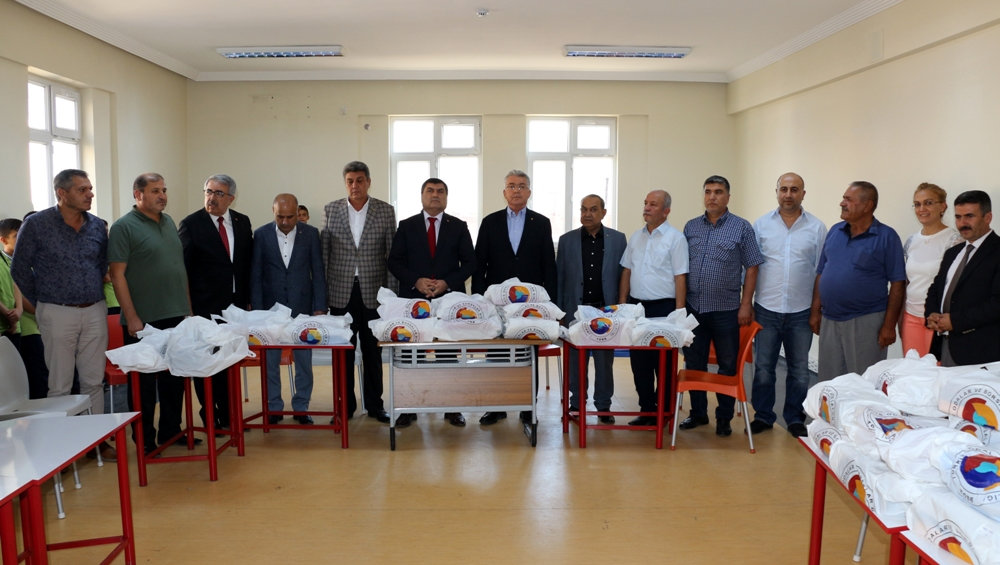 NTO’dan Öğrencilere 2000 Çift Ayakkabı Yardımı
